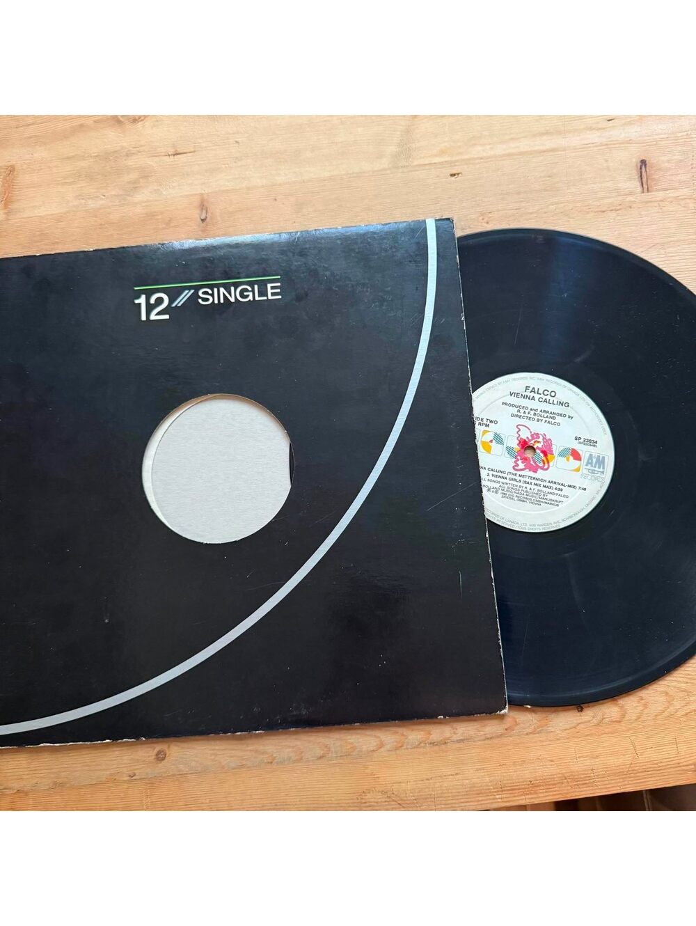 Falco - Vienna Calling 33rpm VG+ VR25